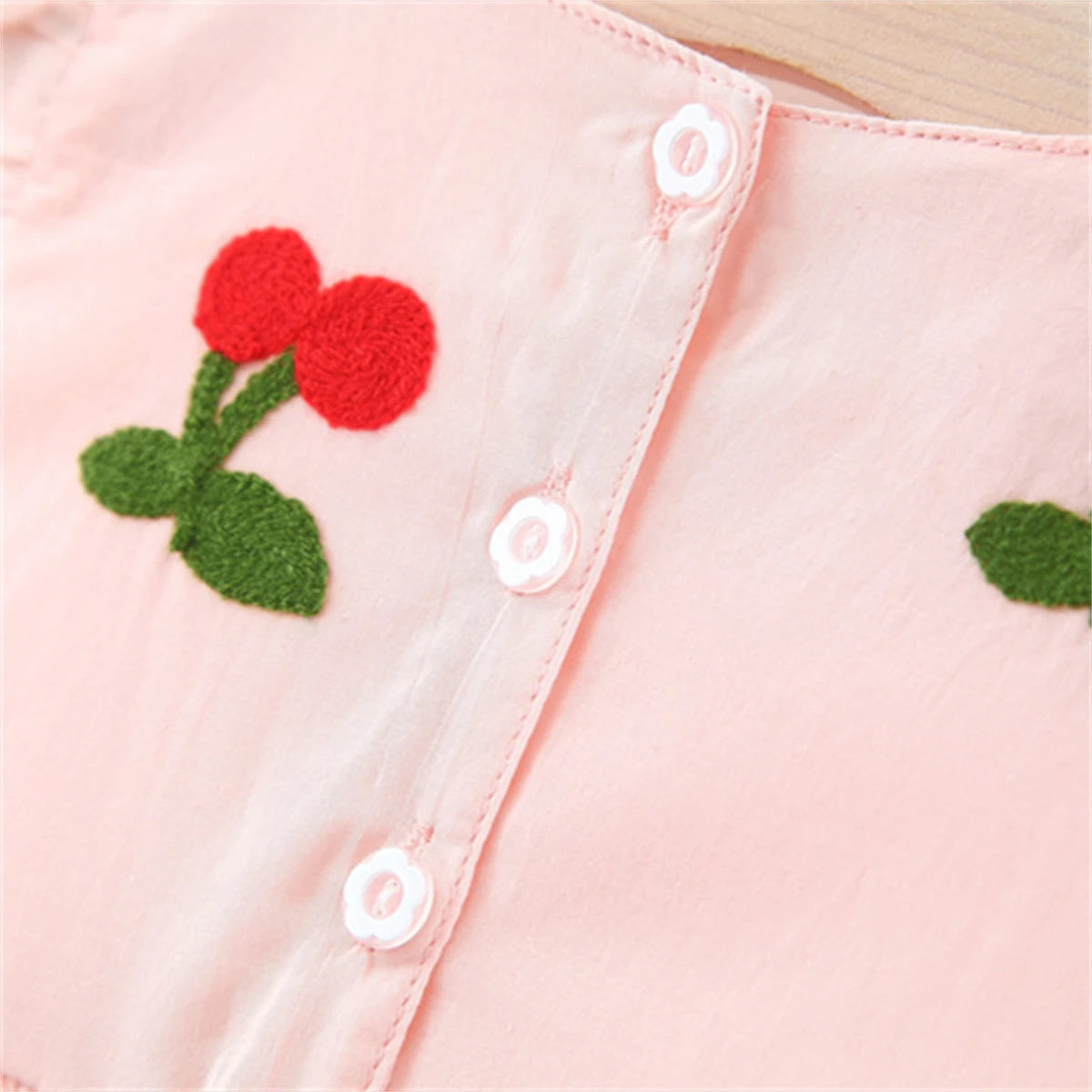 Sommer-Kirschkleid