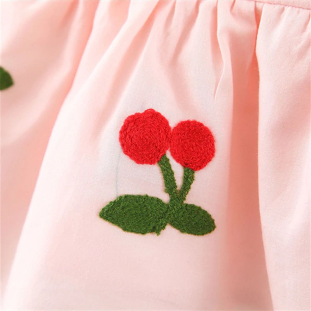 Sommer-Kirschkleid