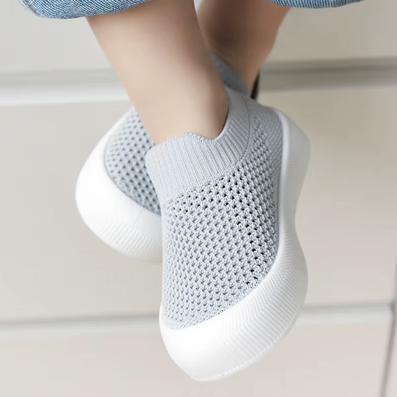 Sockenschuhe – Weich, flexibel, ideal für erste Schritte