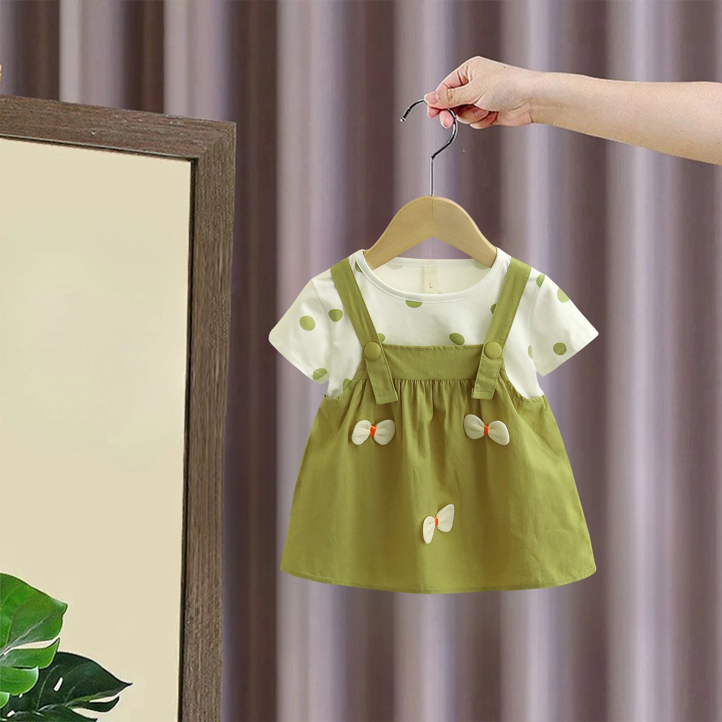 Pünktchen und Schleifchen Kleid